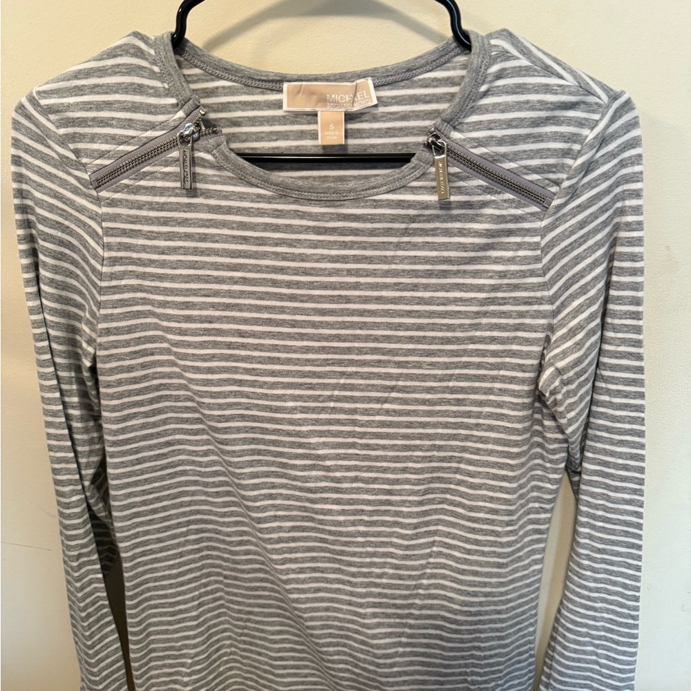 MICHAEL Michael Kors Gray Striped Long Sleeve Top